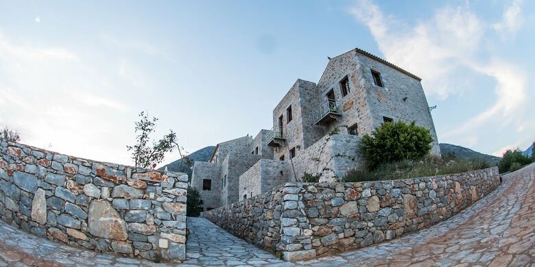 Xemoni Hotel