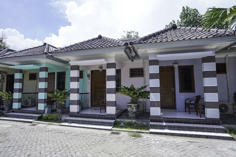 Hotel Madinah Syariah