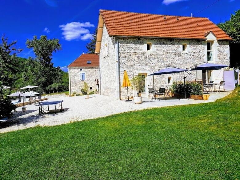 Domaine Des Pierres Blanches - B&B