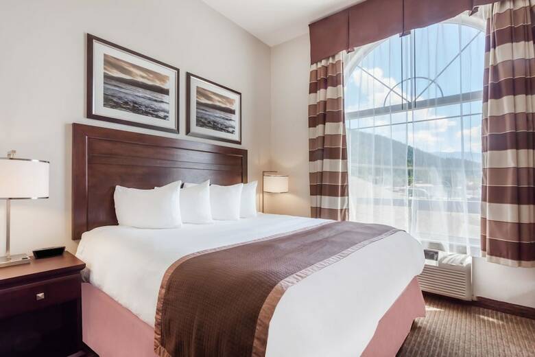 Hotel Ramada By Wyndham Creston