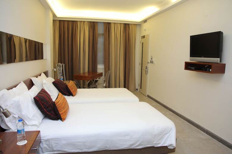 Hotel Diplomat