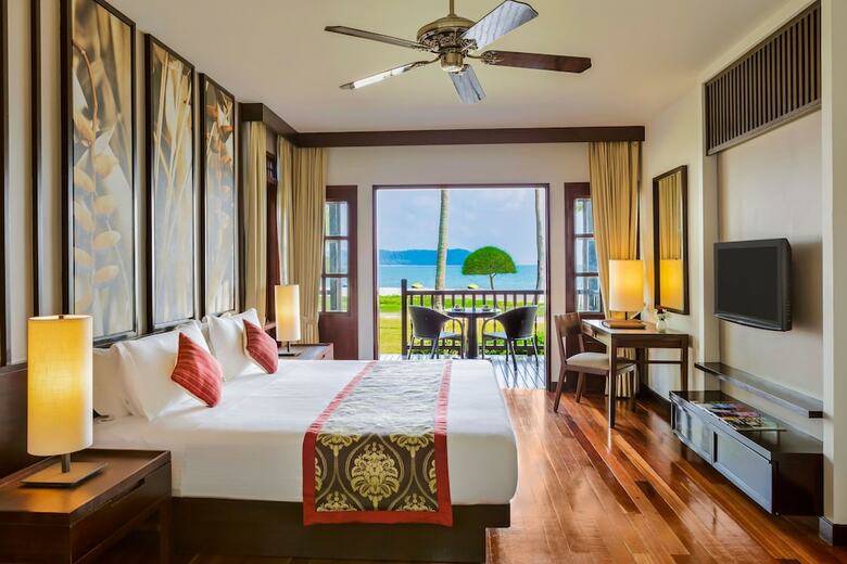Hotel Pelangi Beach Resort & Spa, Langkawi