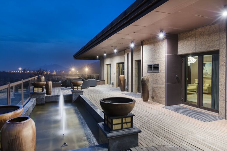 Hotel Crowne Plaza Xuzhou Dalong Lake