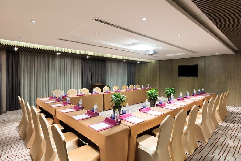 Hotel Crowne Plaza Xuzhou Dalong Lake