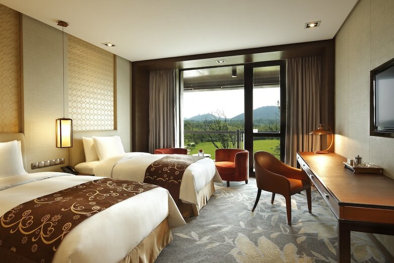 Hotel Crowne Plaza Xuzhou Dalong Lake