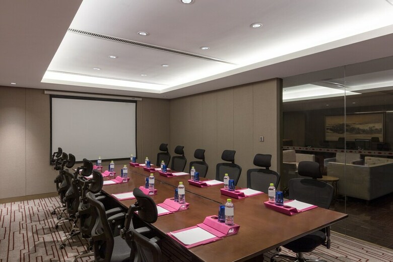 Hotel Crowne Plaza Xuzhou Dalong Lake