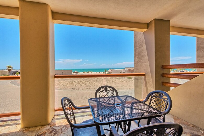 Aparthotel Laguna Shores Resort