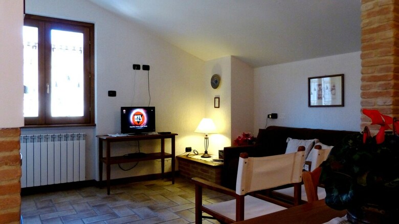 Agroturismo Cerqua Rosara Residence