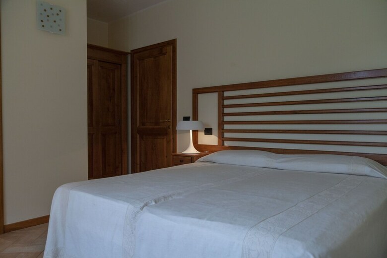 Agroturismo Cerqua Rosara Residence