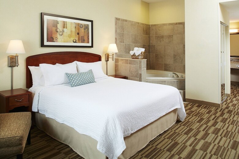 Hotel Courtyard By Marriott Boston Natick
