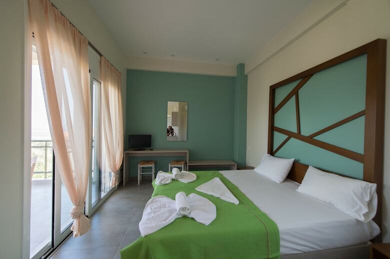 Aparthotel Thesmos Village
