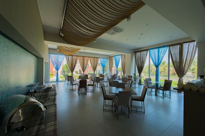 Aparthotel Thesmos Village