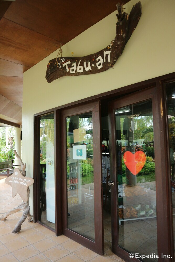 Villa Dos Palmas Island Resort & Spa