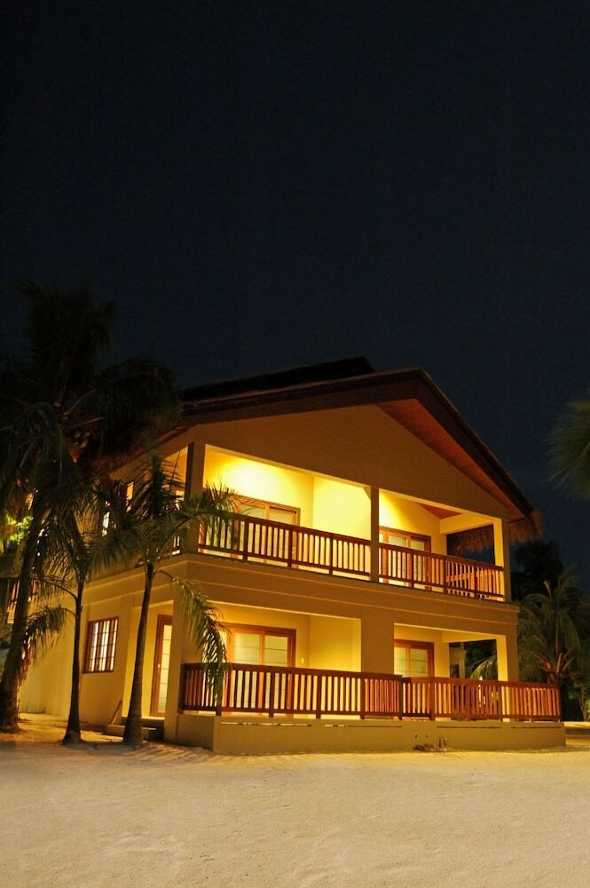 Villa Dos Palmas Island Resort & Spa