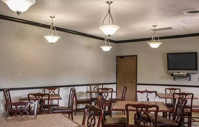 Motel Quality Inn & Suites