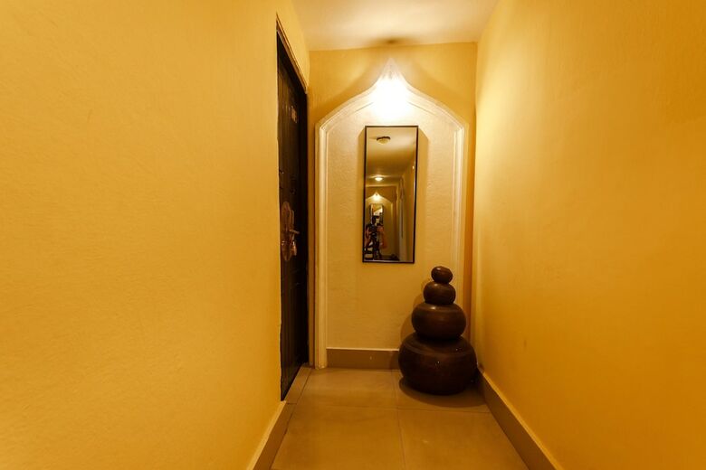 Hotel Ambassador Garden Home