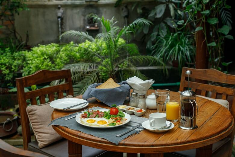 Hotel Ambassador Garden Home