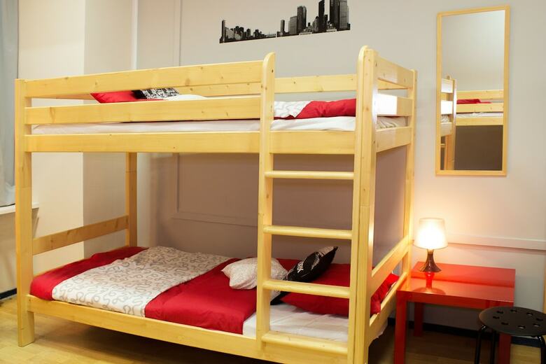 Hostal Absynt Hostel
