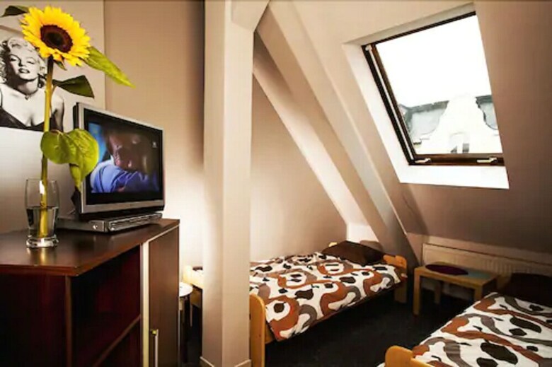 Hostal Absynt Hostel