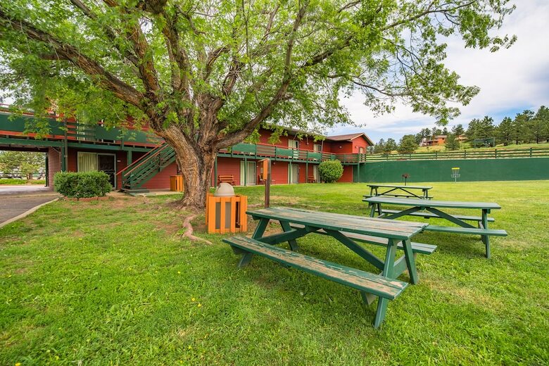 Hotel Discovery Lodge