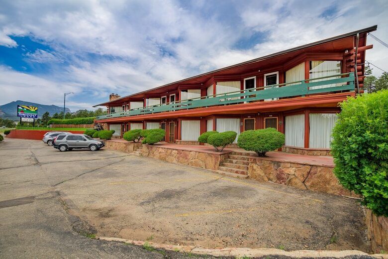 Hotel Discovery Lodge