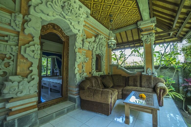 Hotel Ubud Sensasi Bungalows