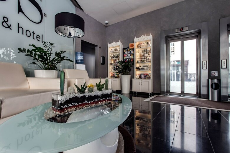 Rius Hotel