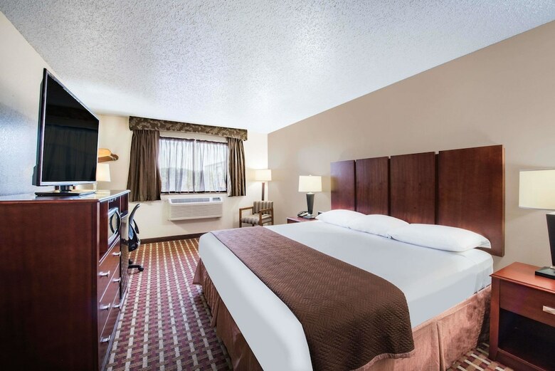Motel Super 8 By Wyndham Harlingen Tx