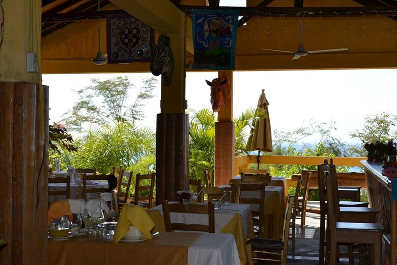 Hotel La Colline Enchant�e