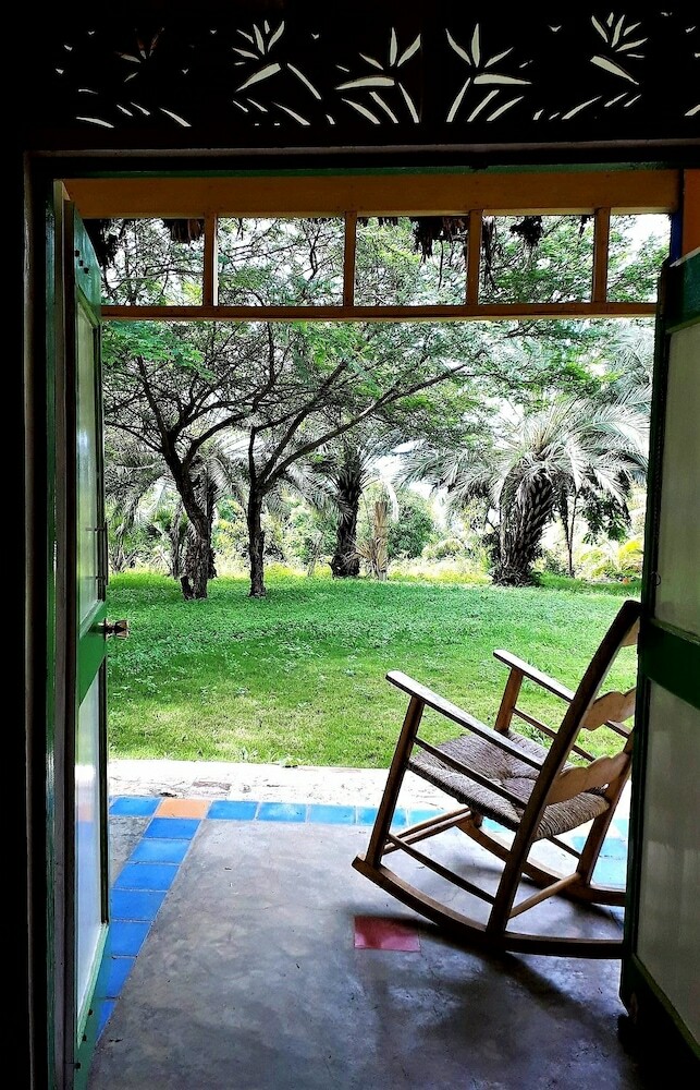 Hotel La Colline Enchant�e