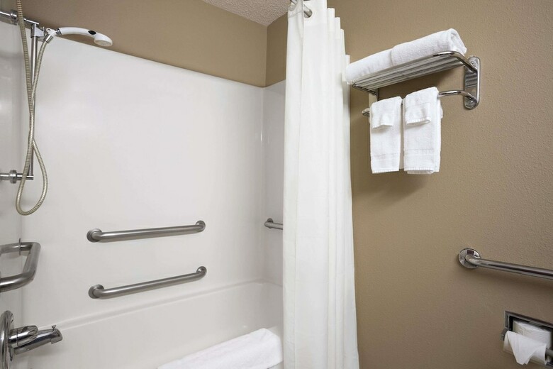 Hotel Microtel Inn & Suites By Wyndham Marion/cedar Rapids