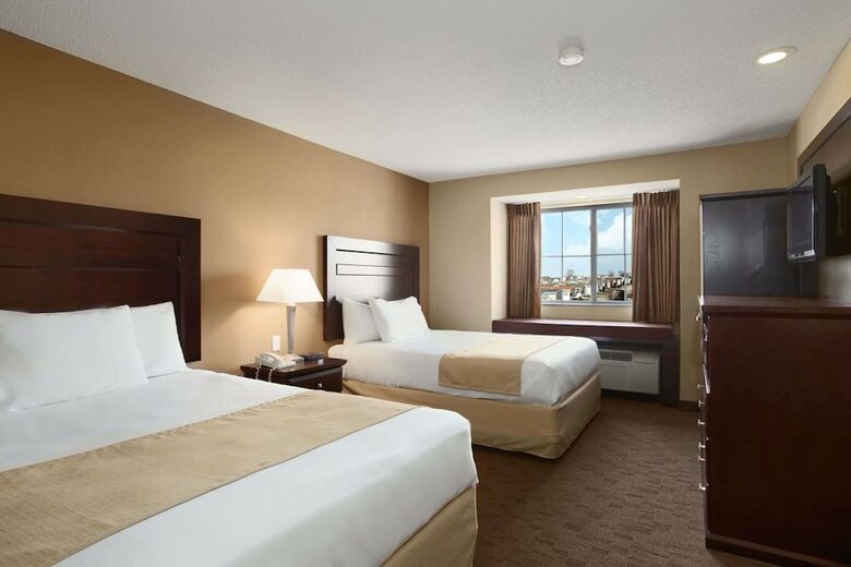 Hotel Microtel Inn & Suites By Wyndham Marion/cedar Rapids