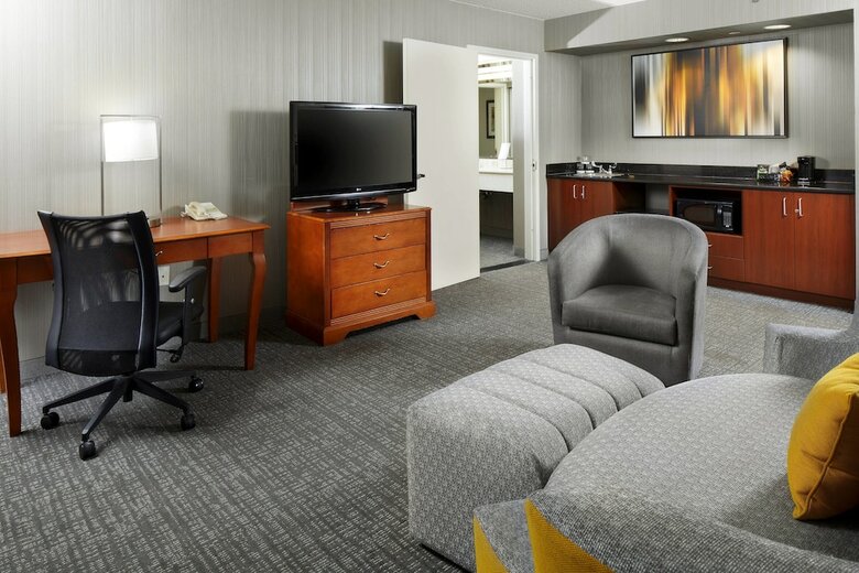 Hotel Courtyard By Marriott Edison Woodbridge