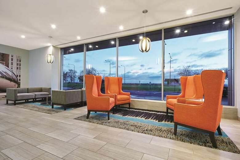 Best Western Plus Hyde Park Chicago Hotel