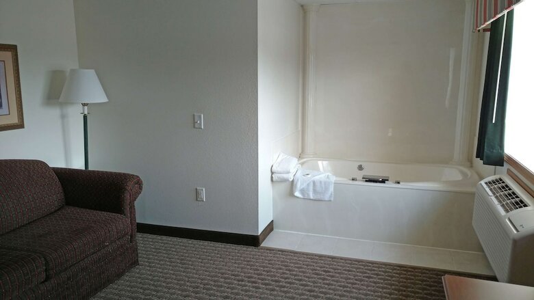 Hotel America's Best Inn Annandale