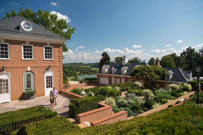 Hotel Albemarle Estate At Trump Winery