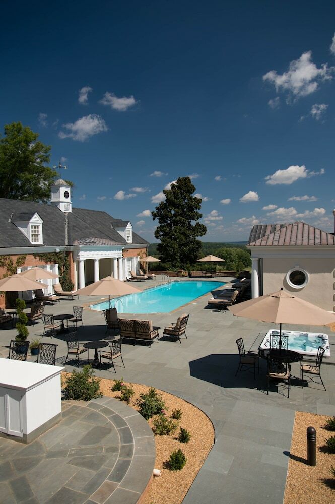 Hotel Albemarle Estate At Trump Winery