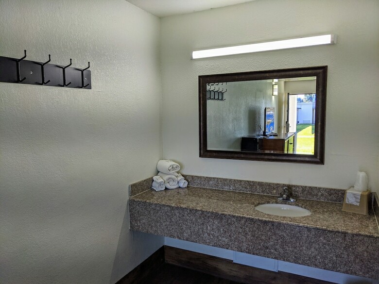 Motel Garden Inn & Suites