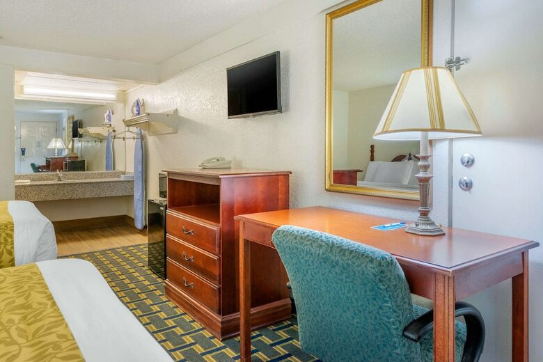 Motel Rodeway Inn