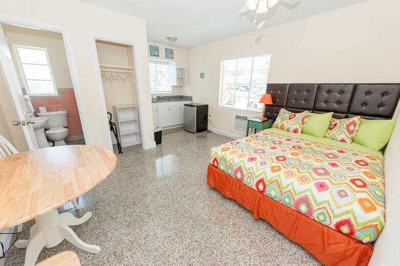 Motel Brightwater Suites On Clearwater Beach