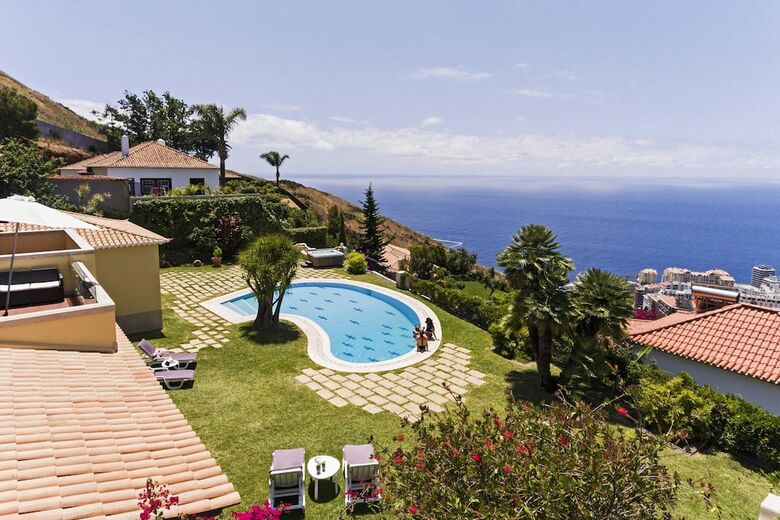 Villa Vila Eucalipto By An Island Apart