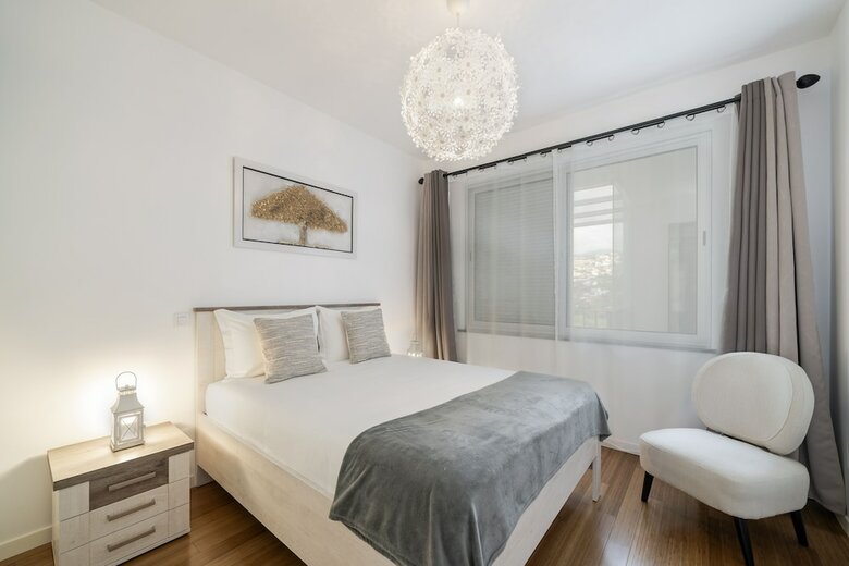 Amparo I By An Island Apart