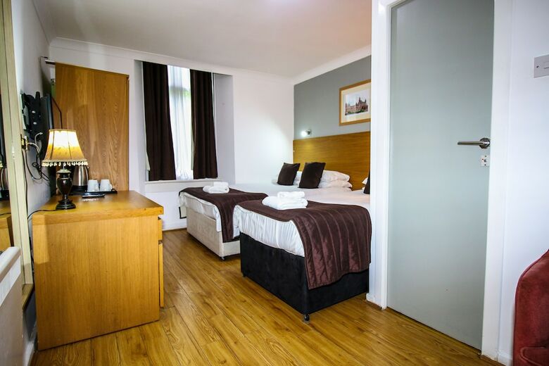 Charing Cross Hotel