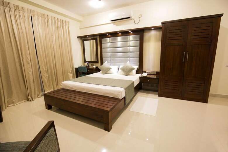 Seven Eleven Hotel -colombo