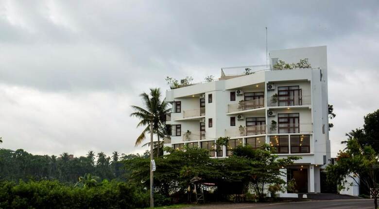Seven Eleven Hotel -colombo