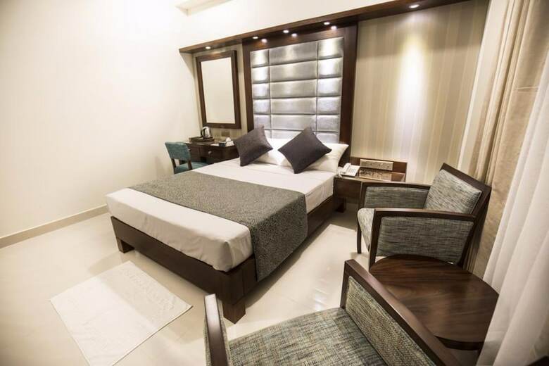 Seven Eleven Hotel -colombo