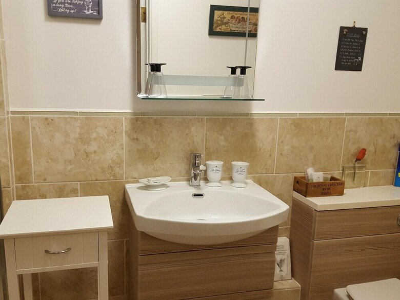 Hotel White Guest House