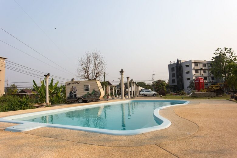 Iron Resort&hotel