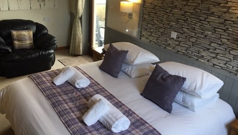 Standing Stones Hotel