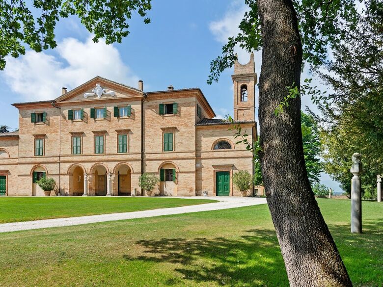 Villa Premium Apartment In Filottrano With Swimming Pool